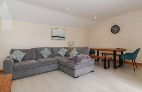 Daisy Nook - Photo 4