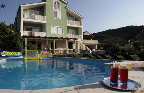Cozy Villa in Ploce With Shared Pool - Foto 12