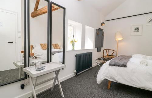 The Pump House Art Studio - Foto 21