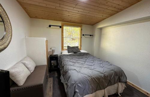 Cozy Cabin on Hiking Trailhead & Elk Preserve - Foto 33