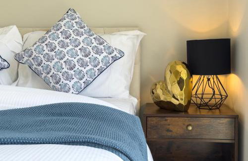 5 Bedroom, 3 Bathroom Modern House with Garden near Hampstead Heath Sleeps 10 - Foto 39