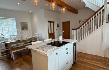 House in the heart of Pembroke - Photo 5