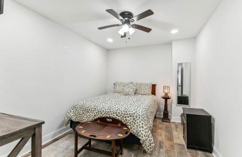 Port Sulphur Retreat with 2 Balconies and Arcade - Foto 11