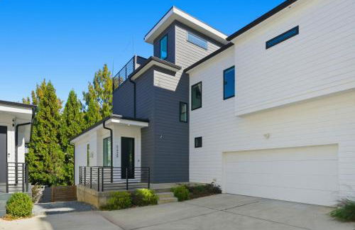 4BR Urban Oasis with Rooftop and Jacuzzi - Foto 15