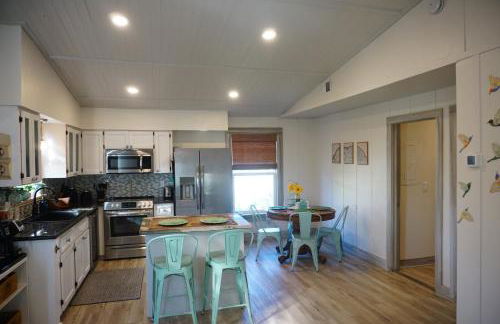 Anna Maria Island Tree House - Photo 8