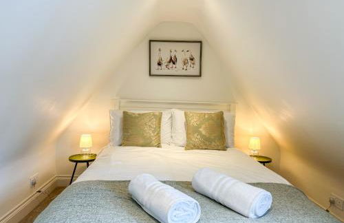 Modern Canterbury 3 Bedroom Townhouse - Pets Welcome & Free Parking - Foto 14