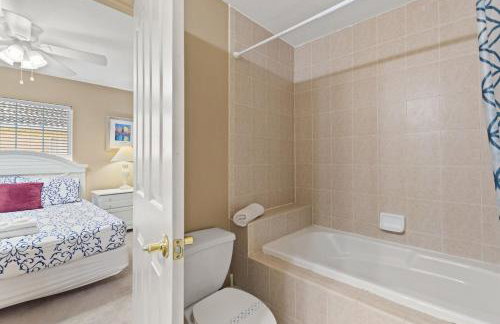 6 Bed, 2 Suites, Pool, Spa, Games Room #800 6 Bedroom Villa - Foto 87