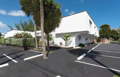 Pier Walk on Deerfield Beach Island - Photo 18