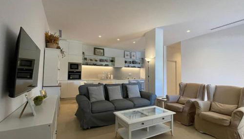 Apartamento con jardín y piscina en Córdoba - Photo 2