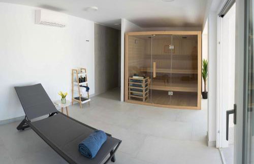 Villa Blue Moon for 9 persons near Porec with 42 m2 heated pool, wellness, kids playground & sea view - Foto 4