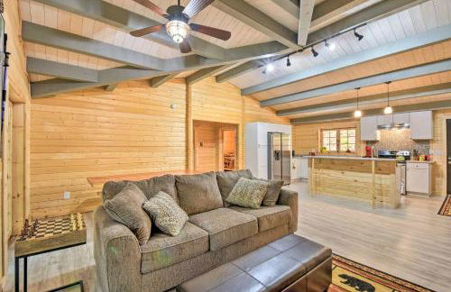 Pet-Friendly Otto Mountain Cabin with Fireplace! - Foto 5