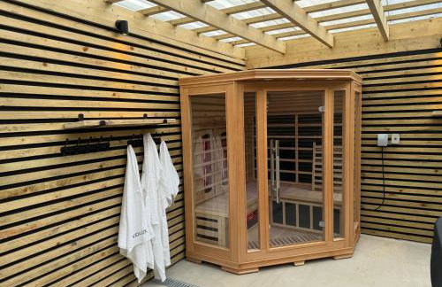 Sleeps14,Sauna,ColdPlunge,Hottub,xboxroom,XLgarden - Foto 47