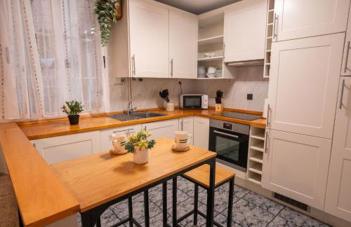 Escápate a Bilbao Vivienda turística cómoda y funcional - Foto 3