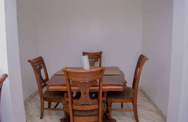 Bamgbose Apartments - Sleeps 2 - Parking - Balcony - Foto 8