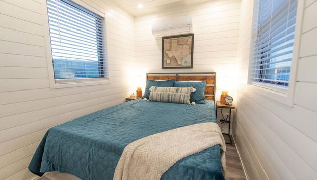 New Southwest Shipping Container-in Alpine - Foto 5, Zimmer