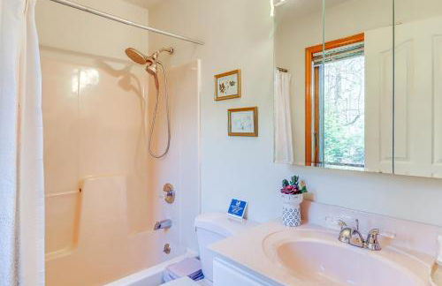 4 Mi to Slopes! Split Rock Resort Home with Fire Pit - Foto 29