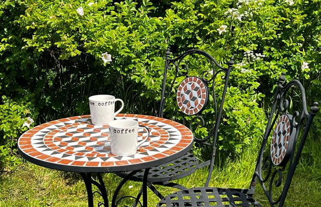 1 Bed Glamping Hut - Firepit, Fireplace, Views - Photo 16