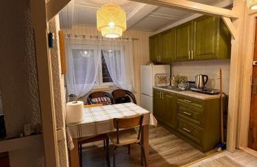 Leszczynowy domek nad jeziorem - Foto 28