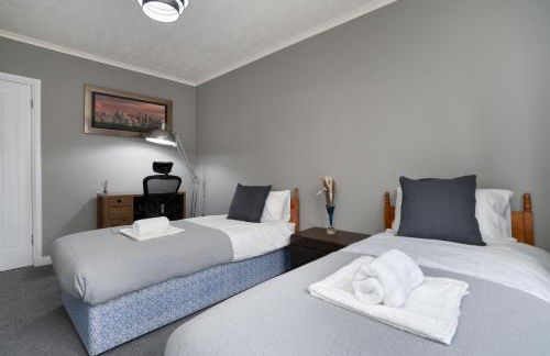 2-Bed Flat Wishaw Free Parking Family-Friendly - Foto 9