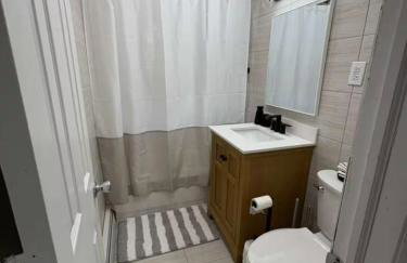 Entire 3bdr home w/parking, backyard, FirePit, BBQ - Foto 40