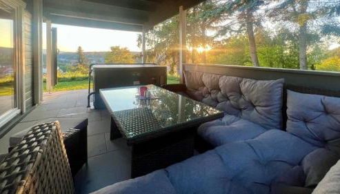 Wellnorama 2 - WellnessFerienhaus mit Pool, Sauna und eigenem Whirlpool mitten in Deutschland - Foto 2