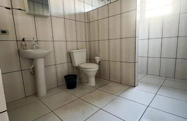 Casa Com Piscina - Mongaguá - Hidro - Wi-Fi - Piscina Grande - Foto 27