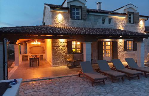 NEW 2023 Villa Tree of Life - Photo 26