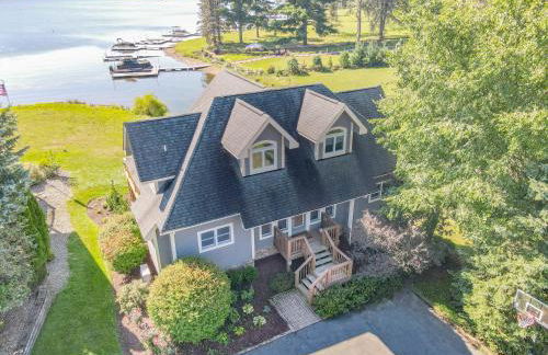 Lakefront Home Near Wisp with Great Location Dock Slip Hot Tub - Foto 38