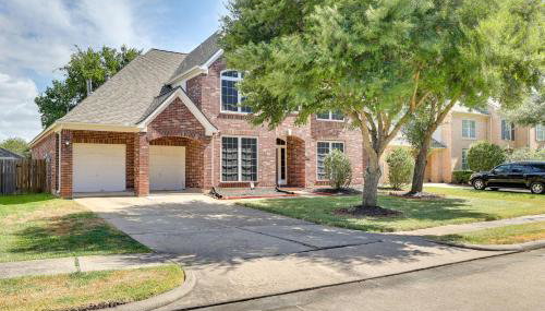 Spacious Sugar Land Home with Yard and Pool Access! - Foto 3
