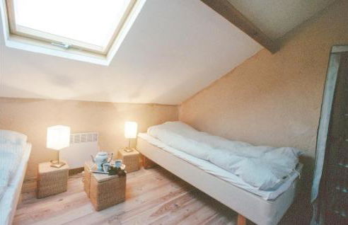 7 Bedroom Stunning Home In Ardentes - Foto 10