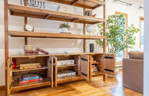 8BR Luxury Maplewood Manor, Hot Tub & Fire Pit - Foto 75