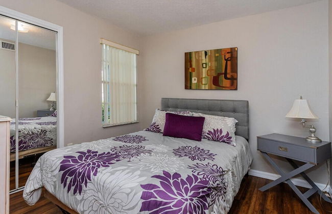 Villas at Island Club Community, Pools, Jacuzzi and More! - Photo 21