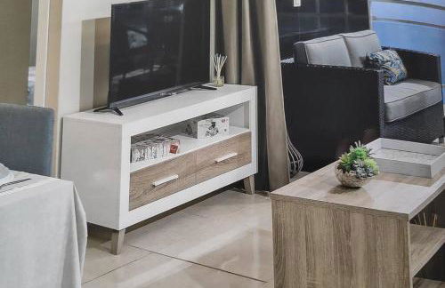 PRIMERA LINEA VISTAS AL MAR Y MONTAÑA SEA VIEWS 10TH Floor - Photo 21