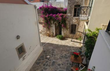 Iselia House - Photo 15