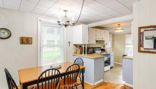 Walk to Lake Historic Lakeside Marblehead Cottage - Foto 3