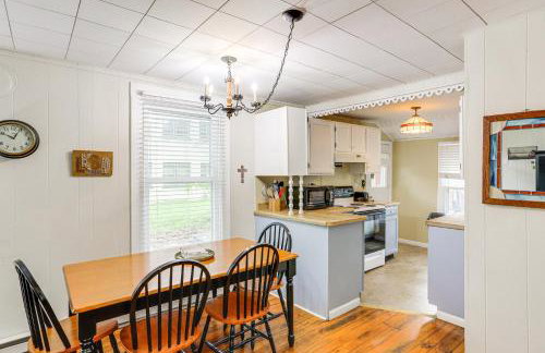 Walk to Lake Historic Lakeside Marblehead Cottage - Foto 3