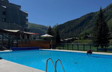 Ski-In Ski-Out Cozy Cabin 1 min lift 5 min village center Perfect Val-d'Isère base - Foto 25