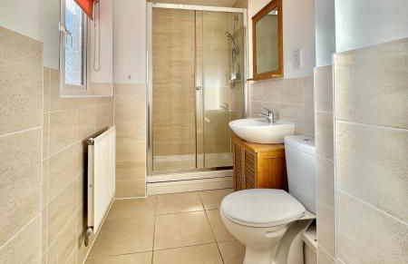 Rushden - 5 Beds Modern Home, Free Private Parking, TV, Garden - Foto 13