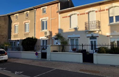 Jolie, cozy, confortable maison de ville au calme à 5min du centre de Verdun, parking devant la maison - Foto 3