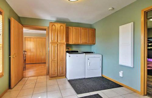 Evergreen Ranch Family Vacation Home, Sleeps 8, Private Hot Tub - Foto 17