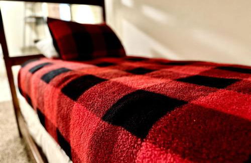 Backwoods Bonanza - Big Cabin With Hot Tub! - Foto 41