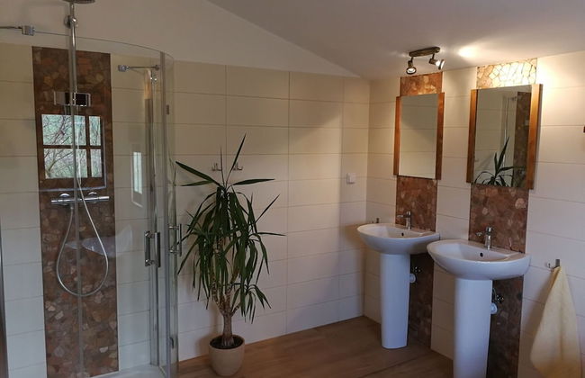 Authentic Farmhouse in Bozanov With Private Garden - Foto 9