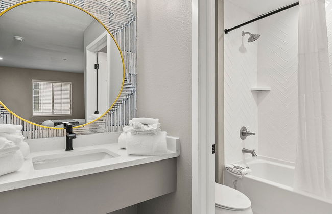 Stylish Buckhead Condo Your Urban Getaway in ATL - Foto 7