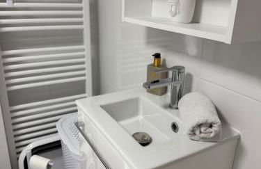 Studio with Garden - Foto 8