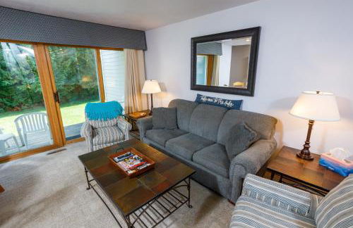 Peacefield at The Hilltop C-4 by Simple Life Rentals - Foto 8