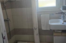 Kuča Mira - Foto 29