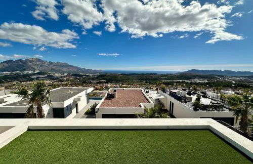 Casa con piscina climatizada y vistas al mar - Foto 9