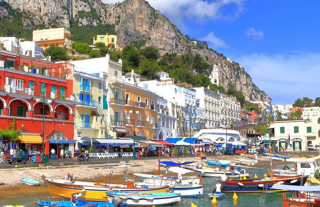 Paseo en barco privado por Capri - Photo 1