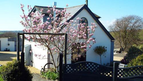 The old hayloft on 22 acre country smallholding - Foto 2
