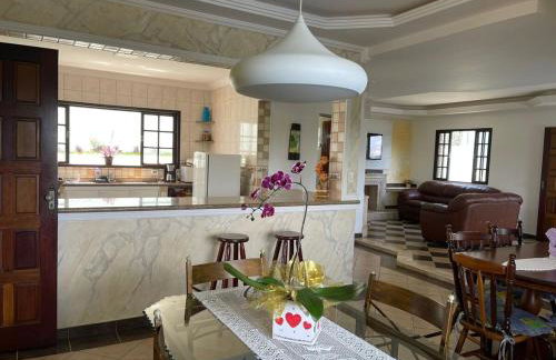 Chácara em Guararema linda, espaçosa e aconchegante - Foto 20